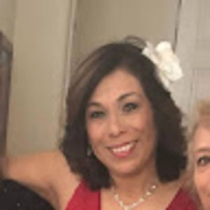 Meet your Posher, Claudia